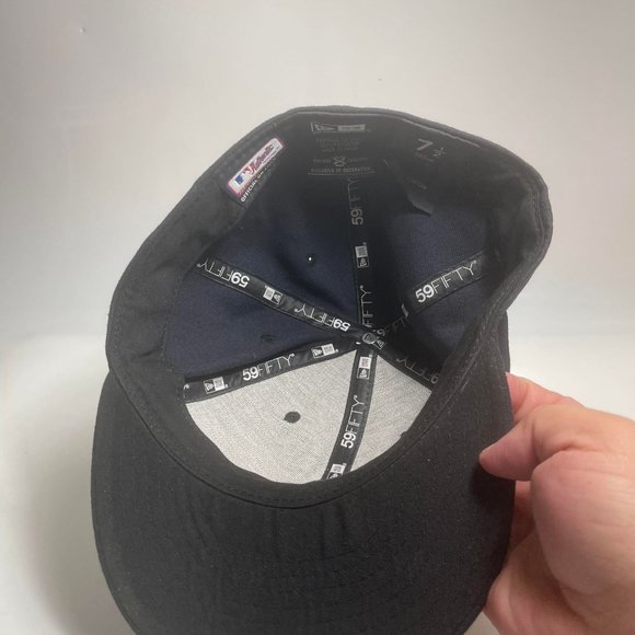 New Era 59Fifty Authentic MLB Boston Red Sox Embroidered Socks Men's Fitted Cap - Picture 5 of 9